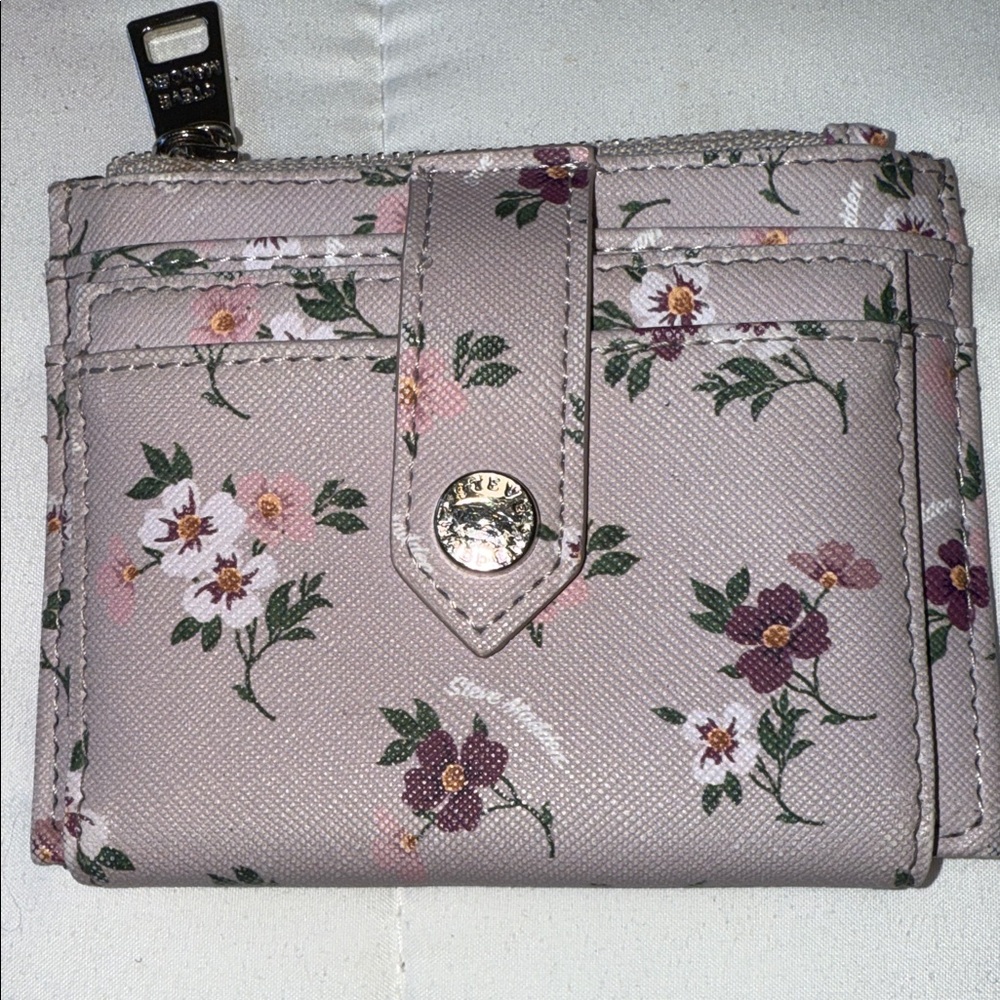NEW- STEVE MADDEN Floral Women'sWallet